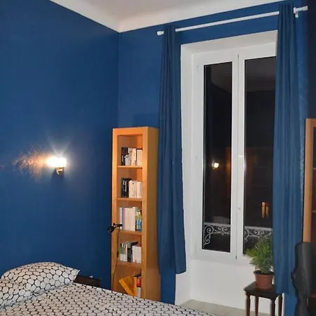 Chambres Dans Un Bel Immeuble Des Années 30